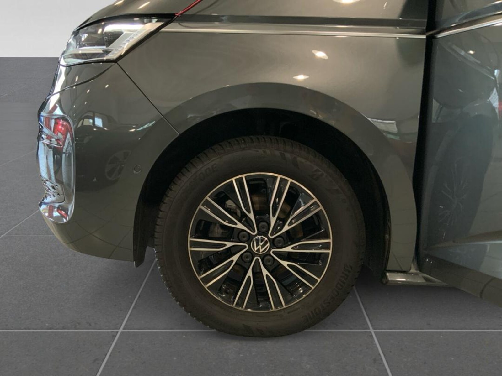 Volkswagen Multivan Langversion – Bild 15