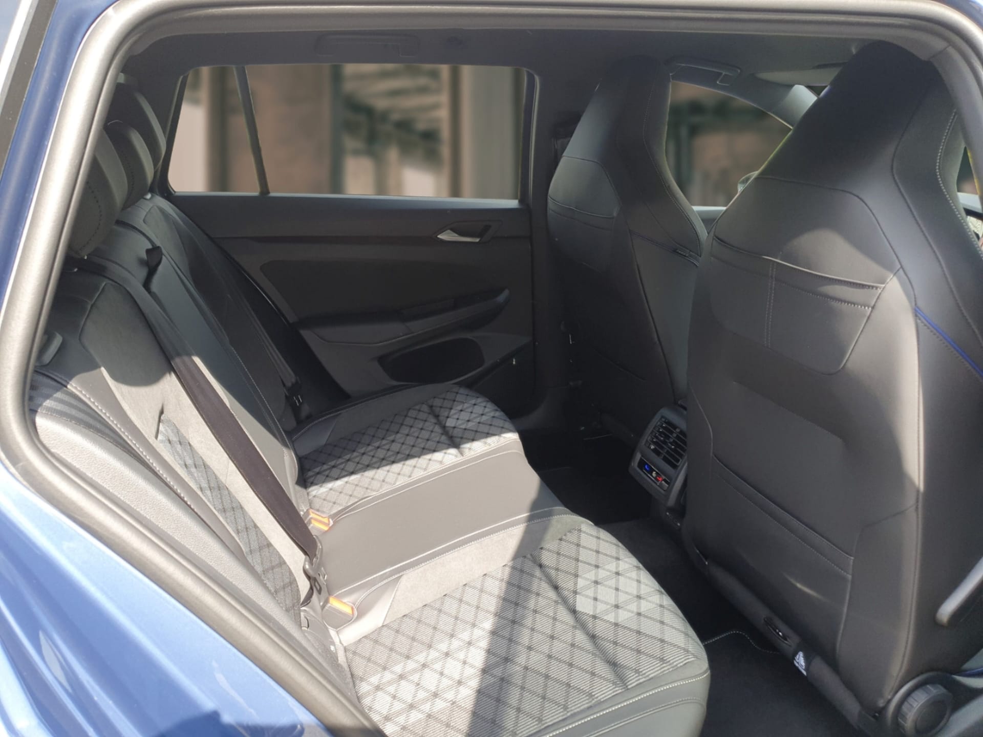 Volkswagen Golf Variant R-Line