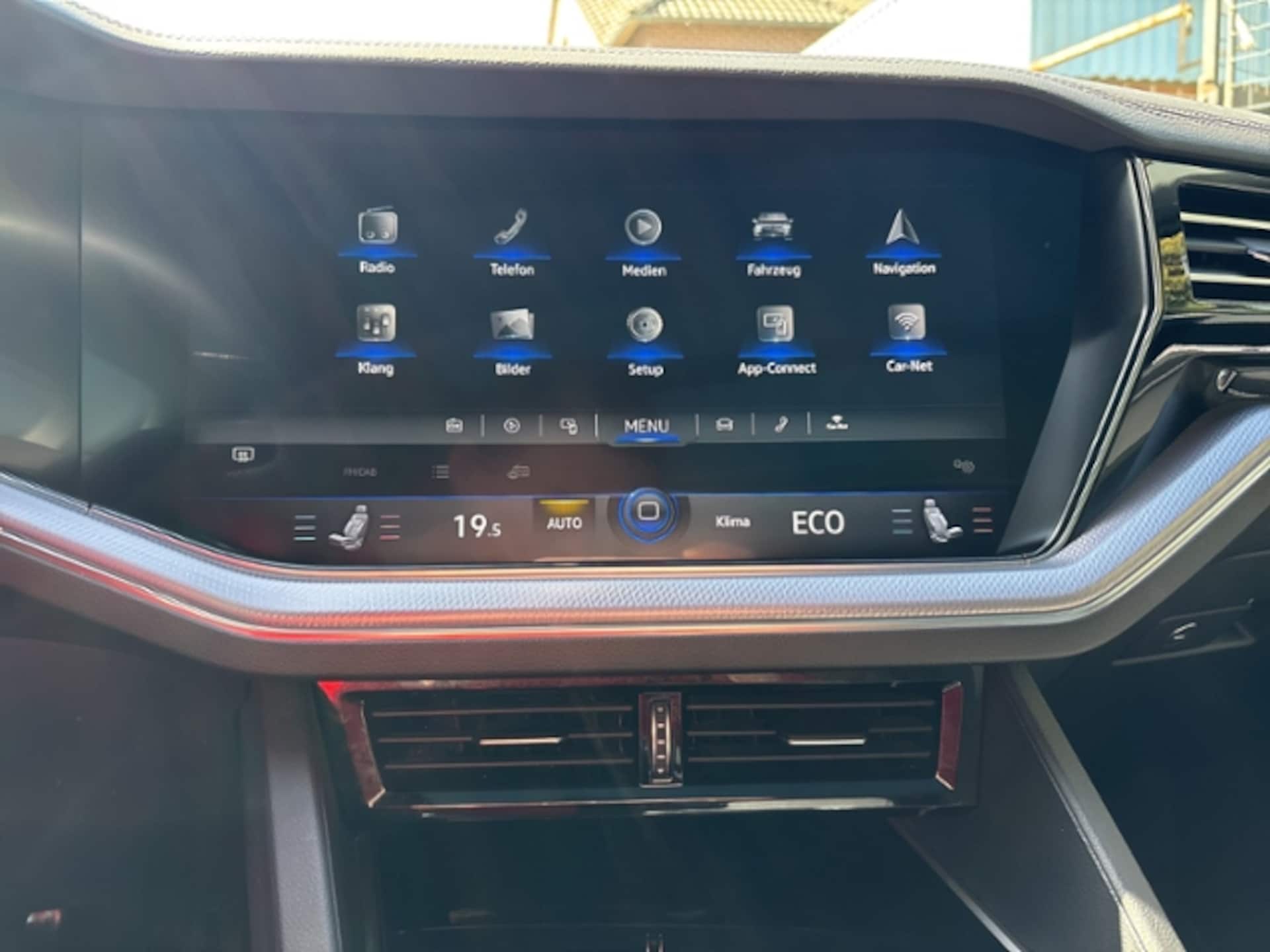 Volkswagen Touareg R-Line