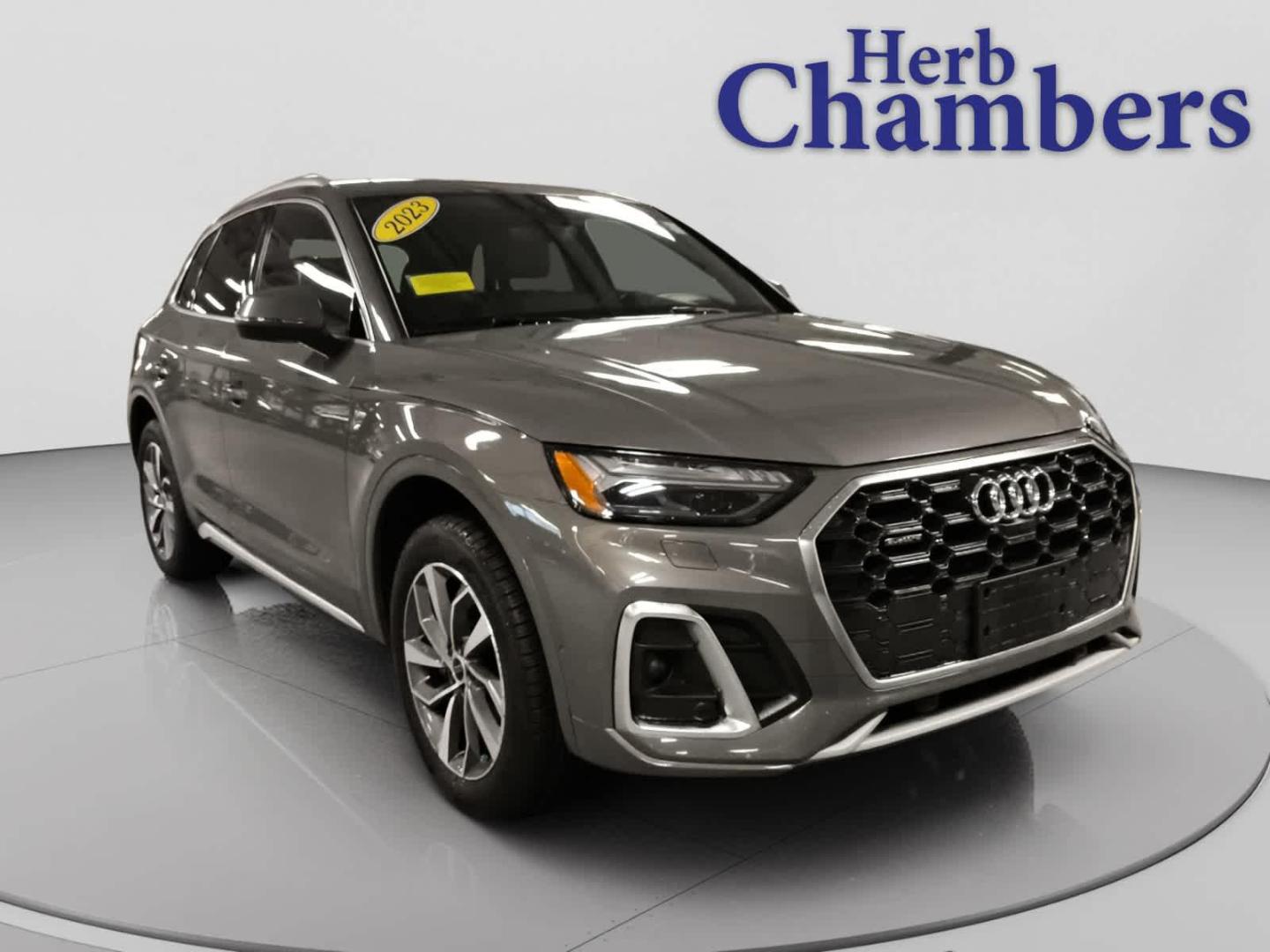 2023 Audi Q5 45 Prestige's photo
