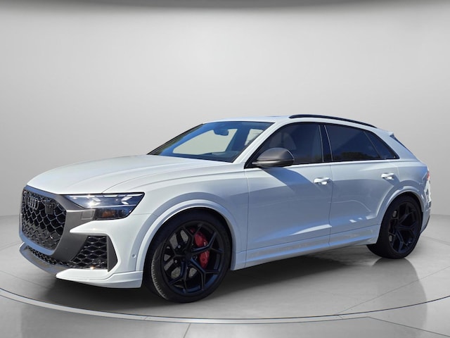2026 Audi RS Q8 SUV performance