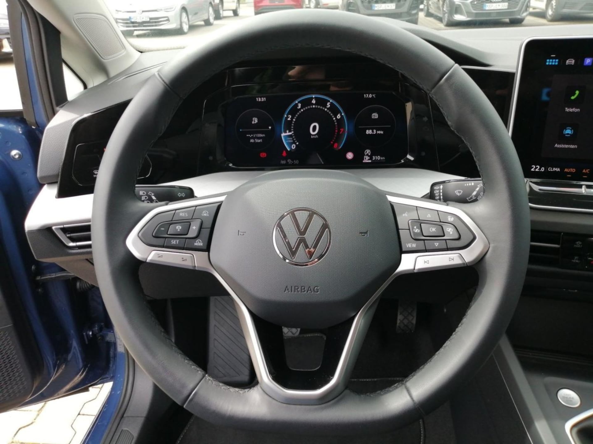 Volkswagen Golf Life