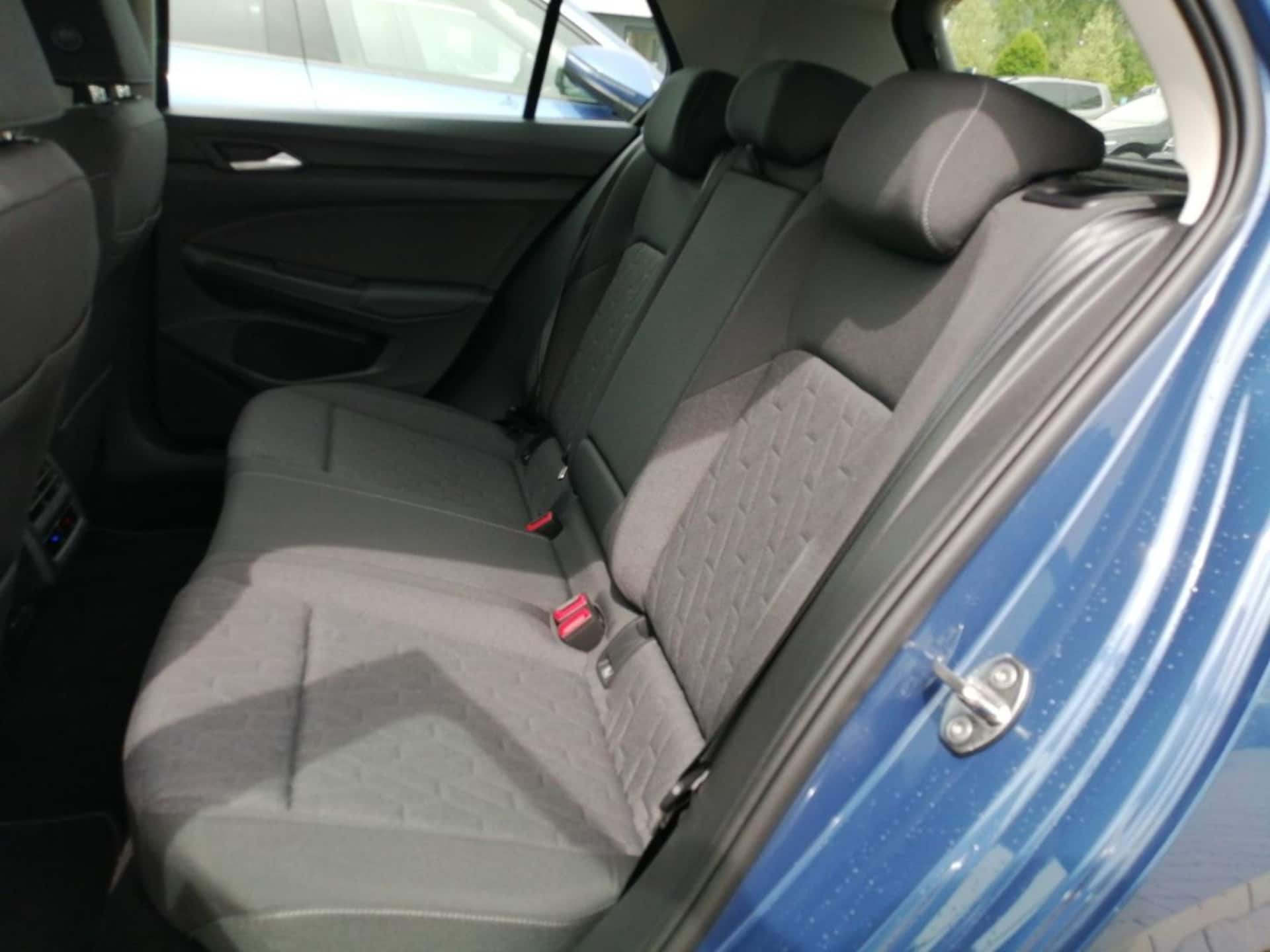 Volkswagen Golf Life