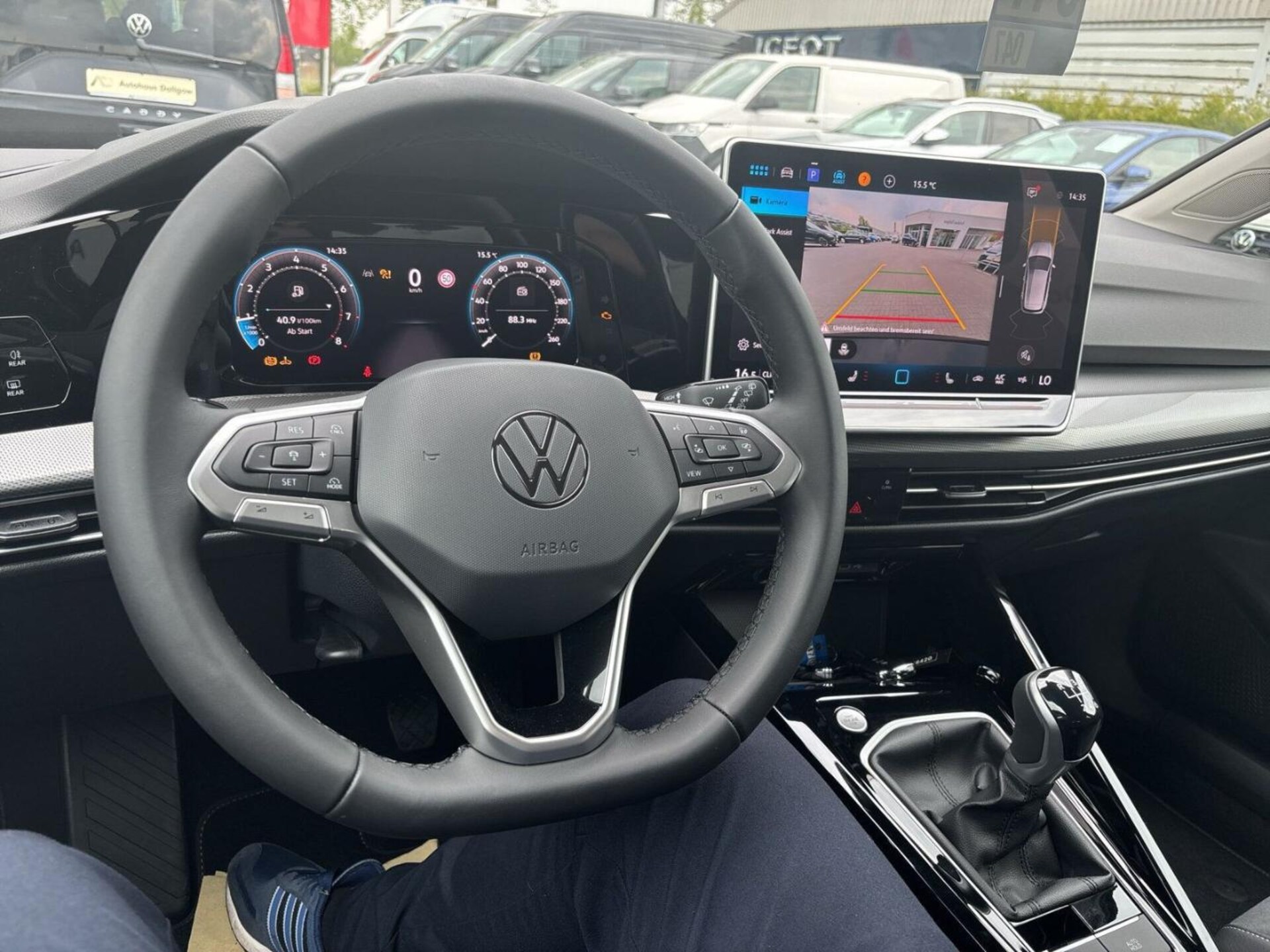 Volkswagen Golf Style