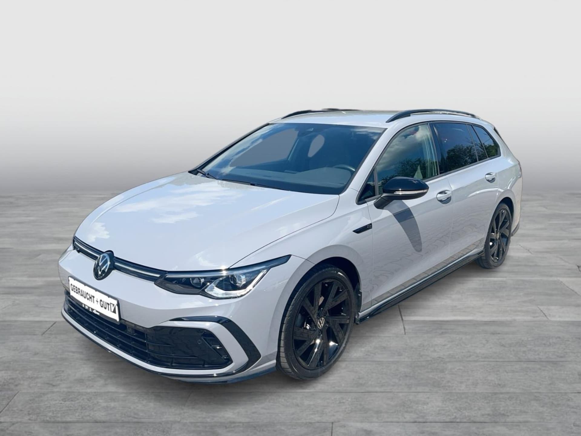 Volkswagen Golf Variant 2023 — Golf Variant R-Line 1.5 eTSI DSG AHK Kamera