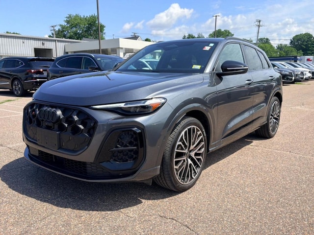 Photo of 2025 Audi SQ5 