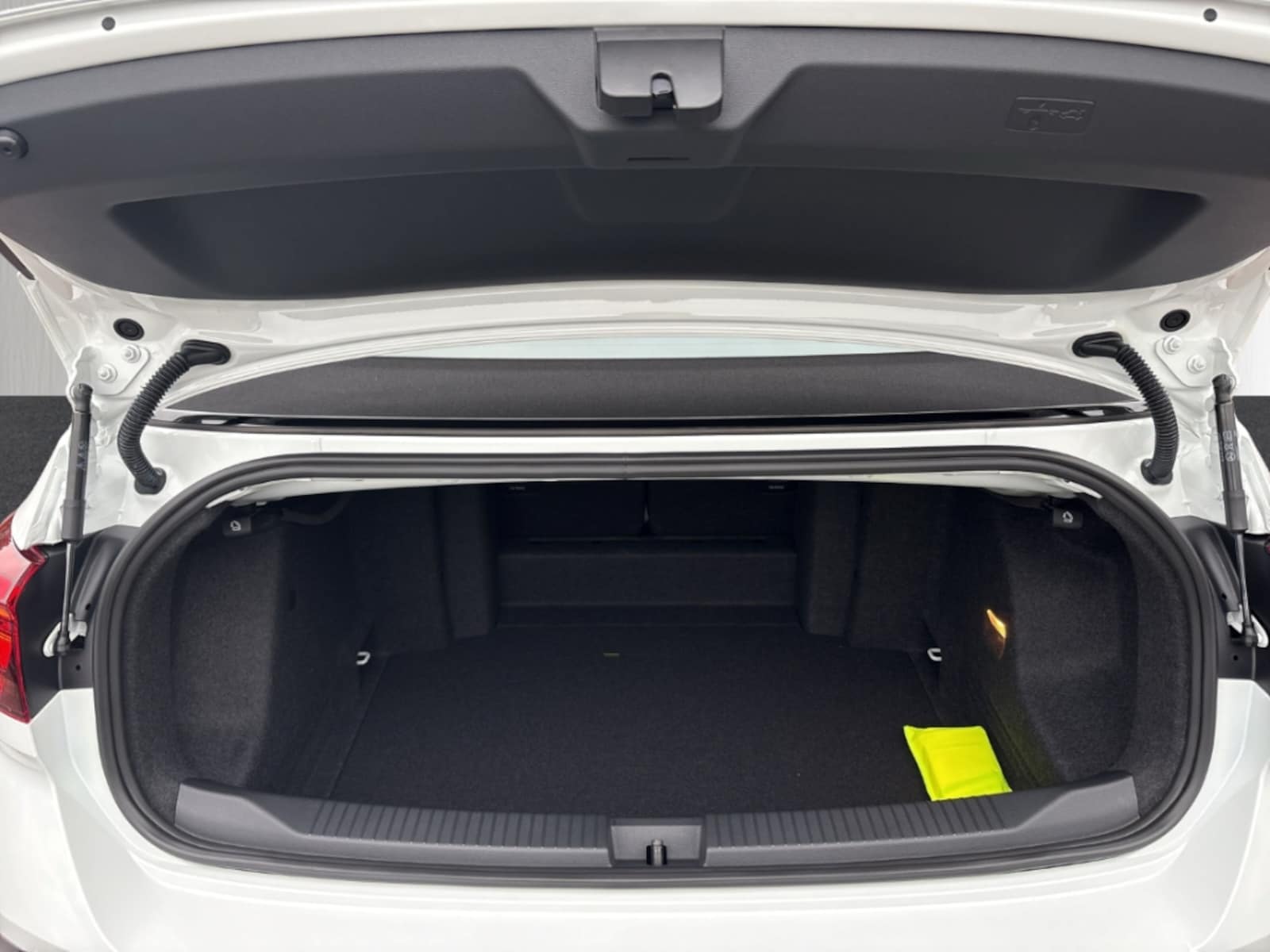 Volkswagen T-Roc Cabriolet – Bild 10