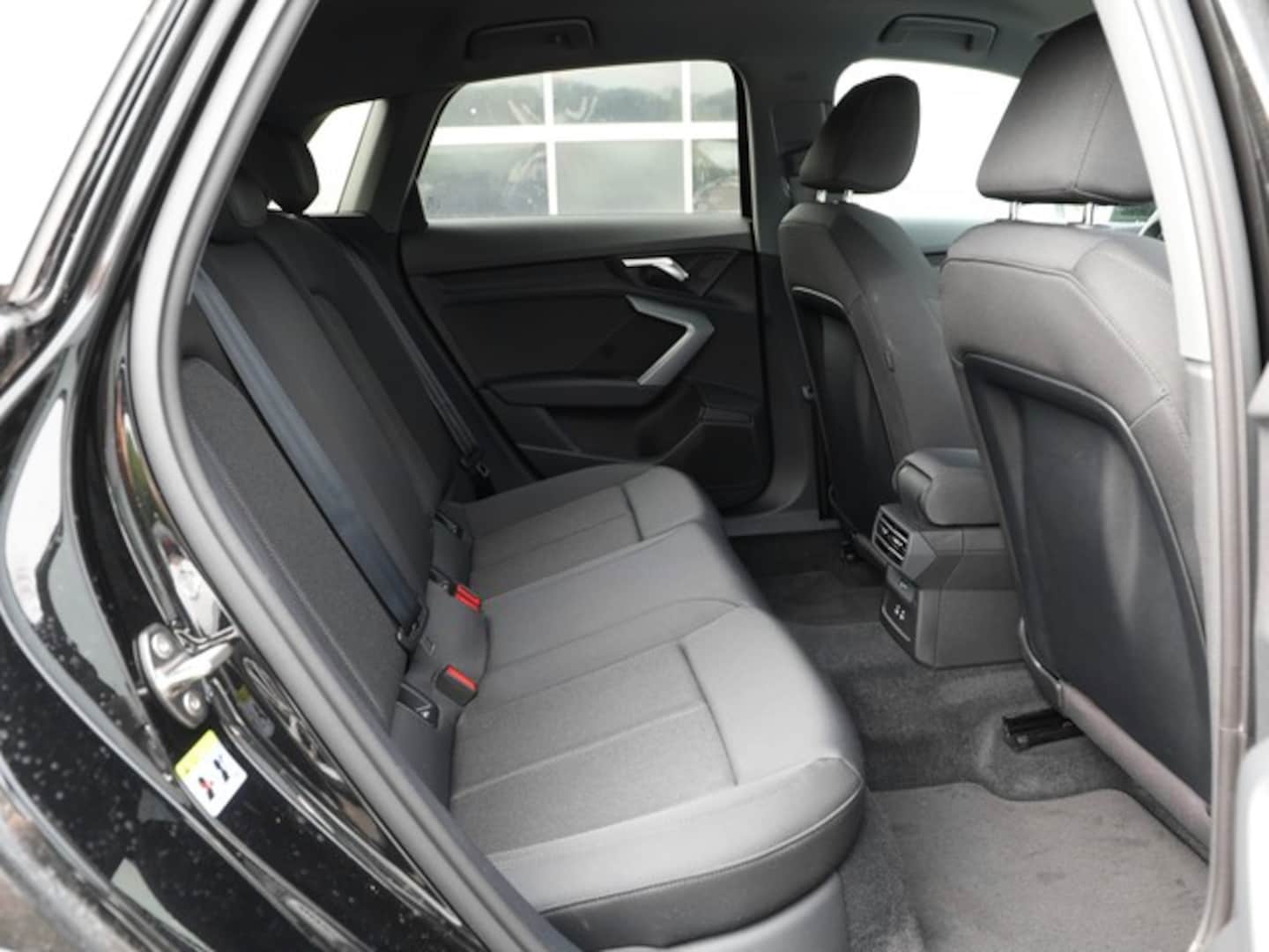 Bild über Audi A3 allstreet TFSI e 40 TFSI e S tronic - für weitere Informationen kontaktieren Sie den Audi Partner