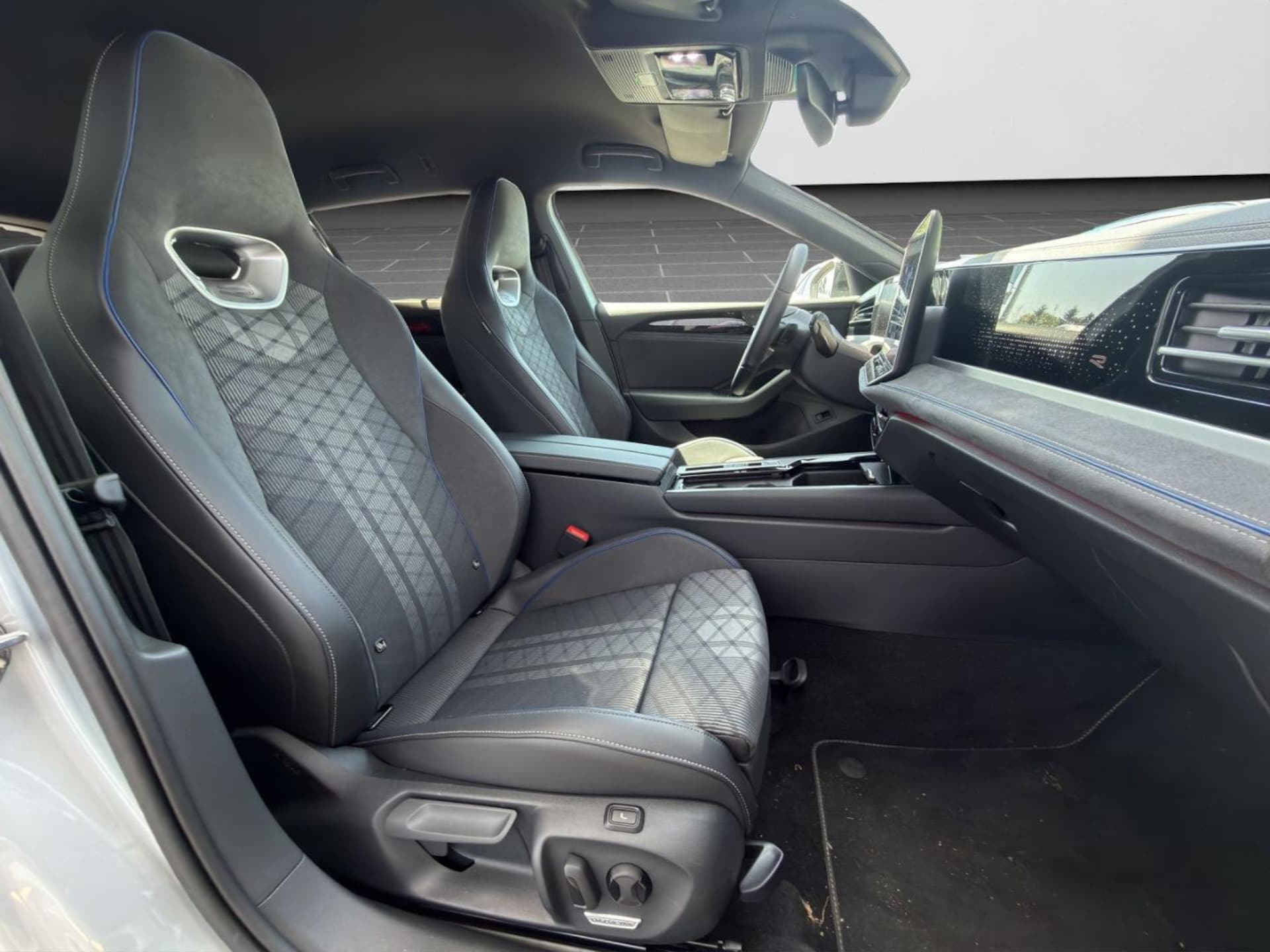 Volkswagen Passat R-Line