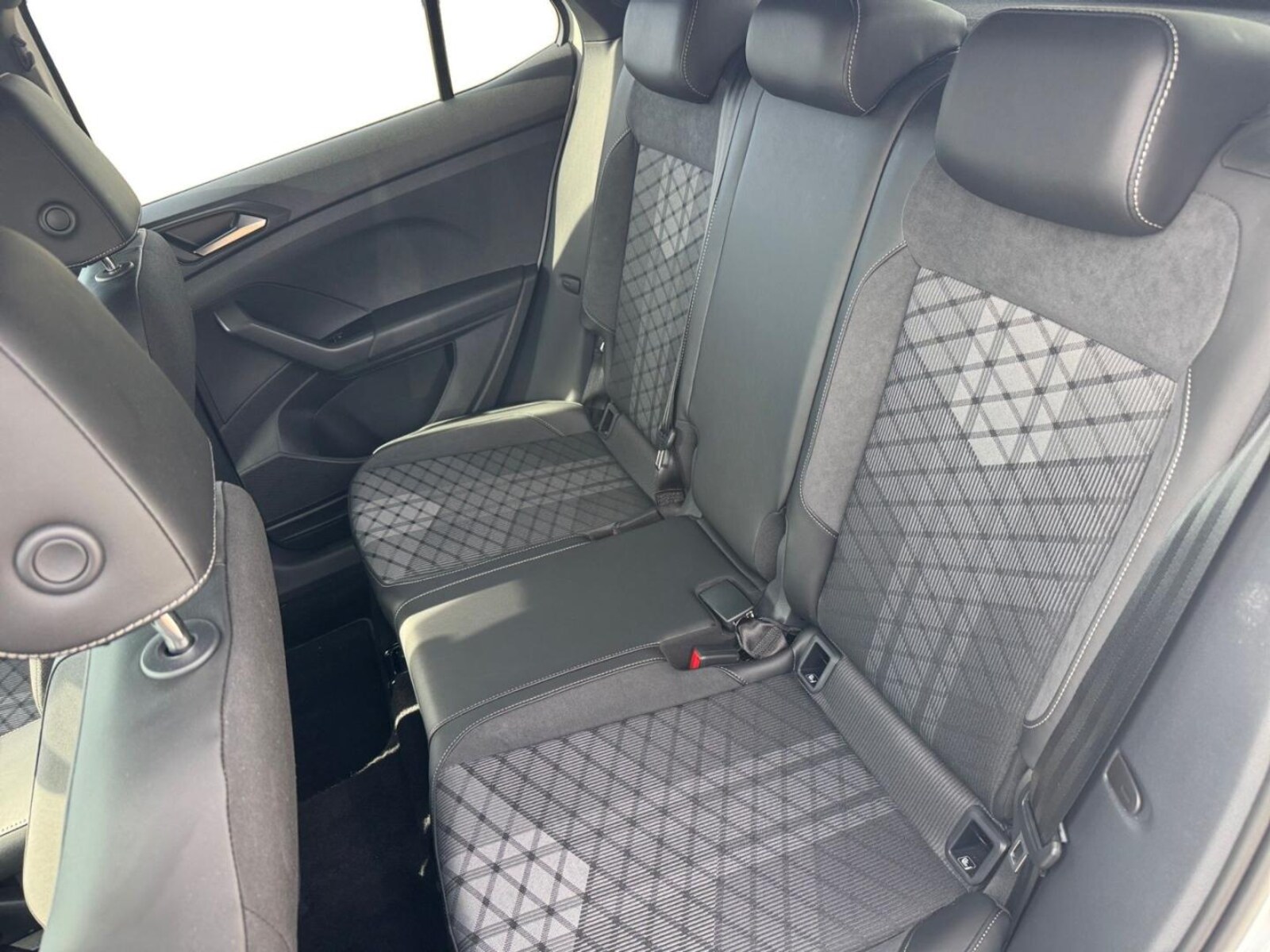 Volkswagen T-Cross – Bild 10