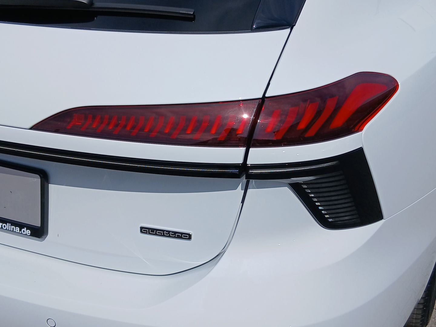 Bild über Audi A6 Avant e-hybrid edition one e-hybrid quattro 270 kW S tronic - für weitere Informationen kontaktieren Sie den Audi Partner