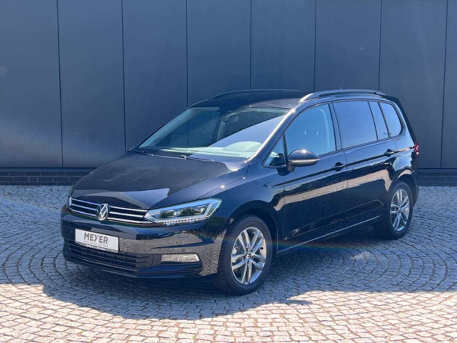 Volkswagen Touran – Bild 2