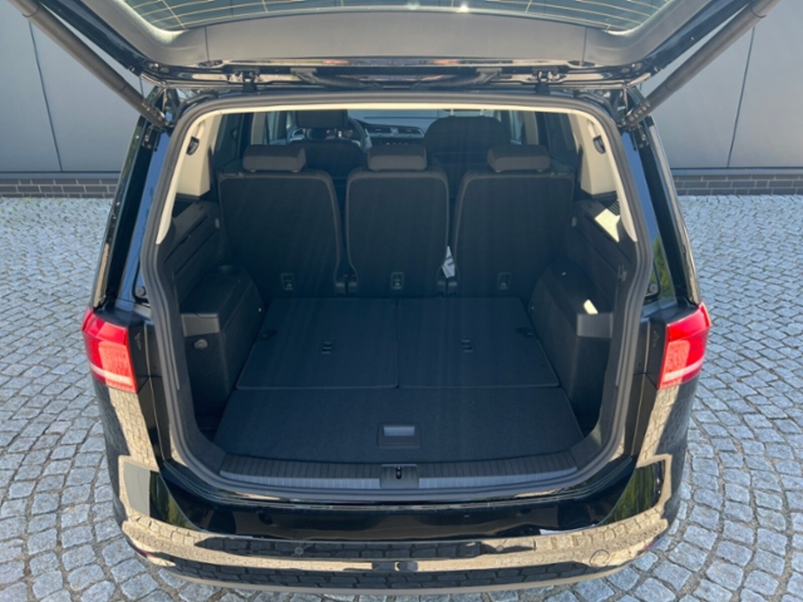 Volkswagen Touran – Bild 7