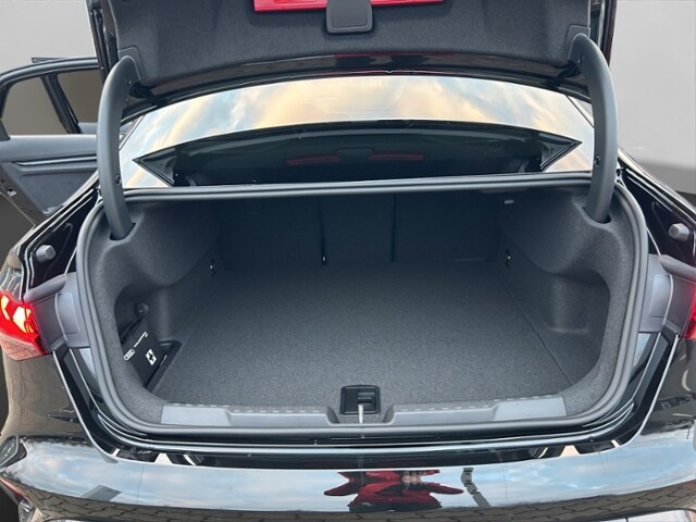Image about Audi RS 3 Limousine TFSI quattro S tronic