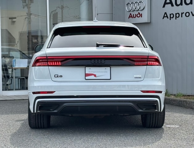 Audi Q8 55 TFSI quattro S line 250(340) kW(PS) tiptronic for more details contact your dealer
