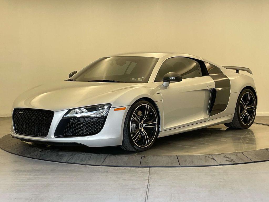 2012 Audi R8 5.2 quattro R tronic's photo