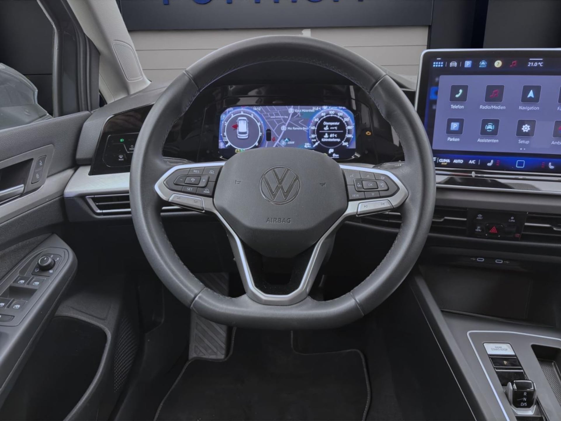 Volkswagen Golf Variant Life