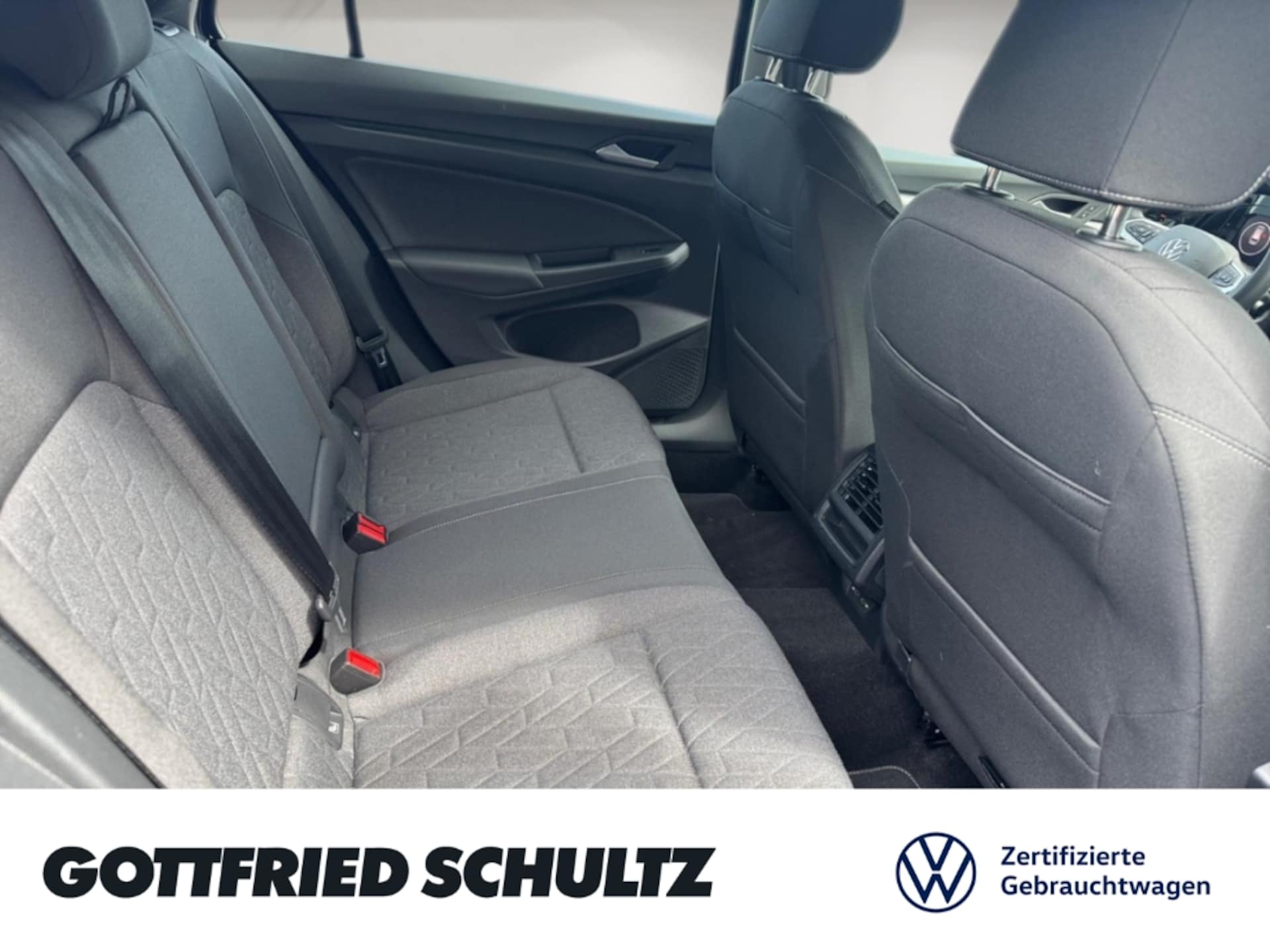 Volkswagen Golf Variant Life