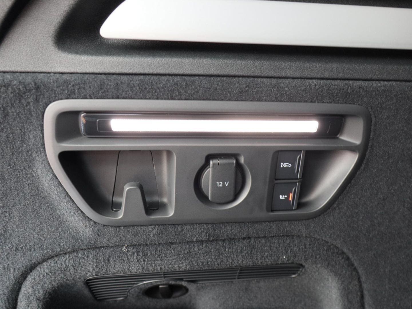 Bild über Audi Q7 SUV TDI quattro 220 kW tiptronic - für weitere Informationen kontaktieren Sie den Audi Partner