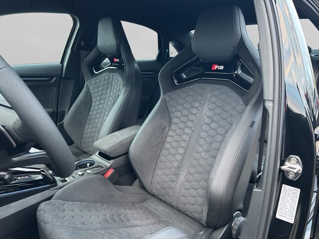 Image about Audi RS 3 Limousine TFSI quattro S tronic