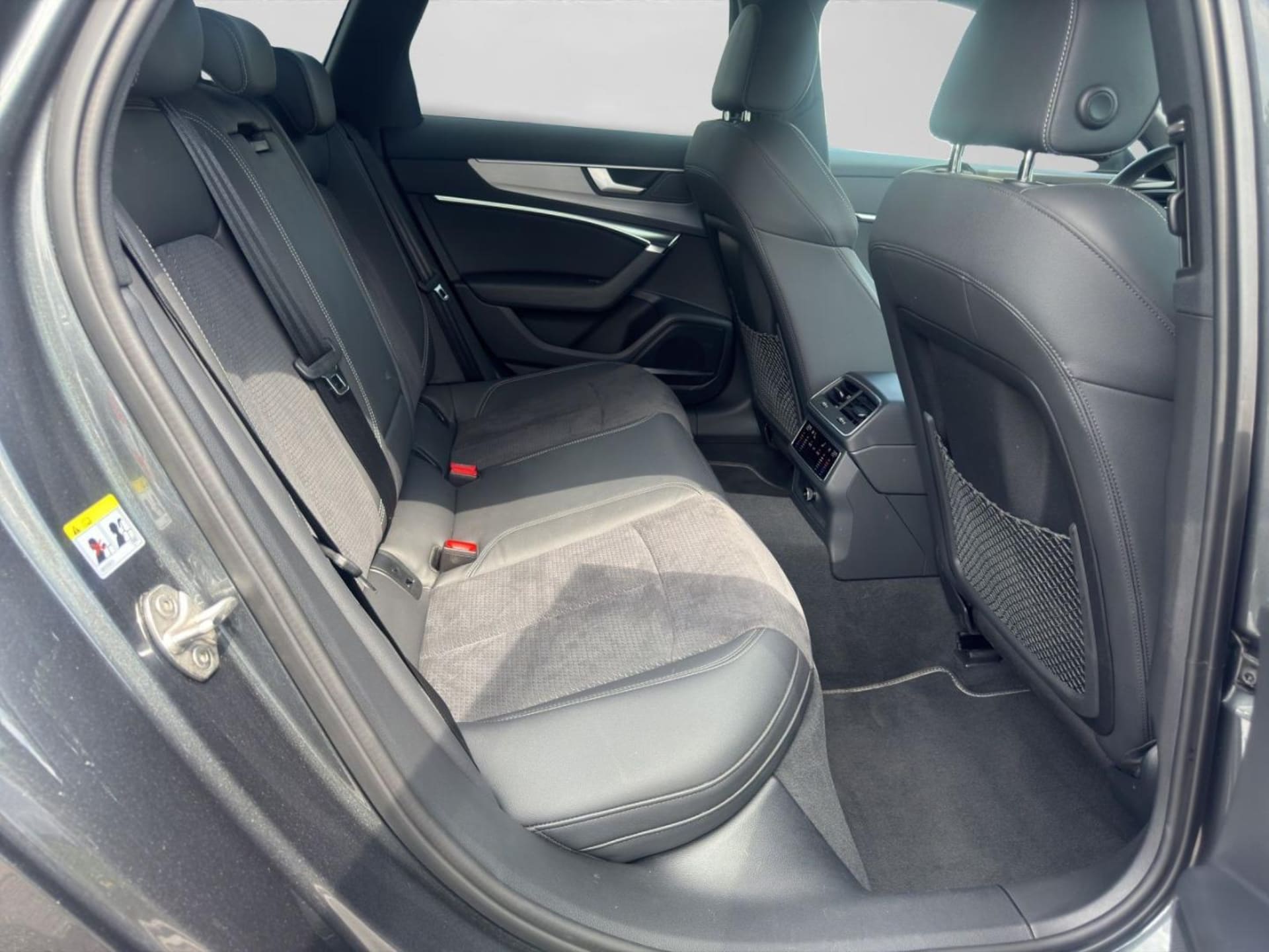 Audi S6 Avant