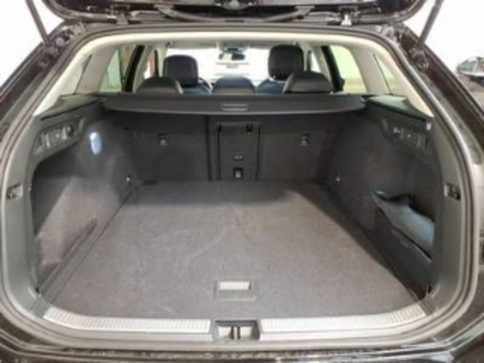 Volkswagen Passat – Bild 5