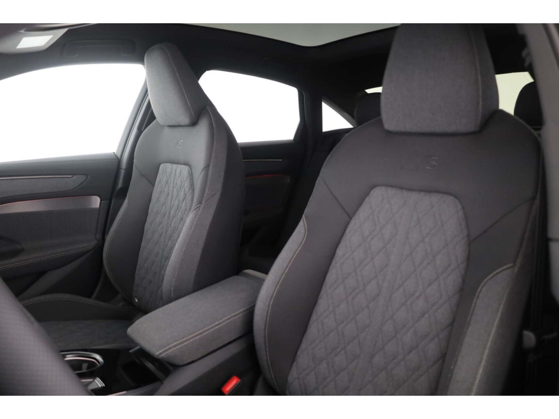 Audi A6 Limousine edition one
