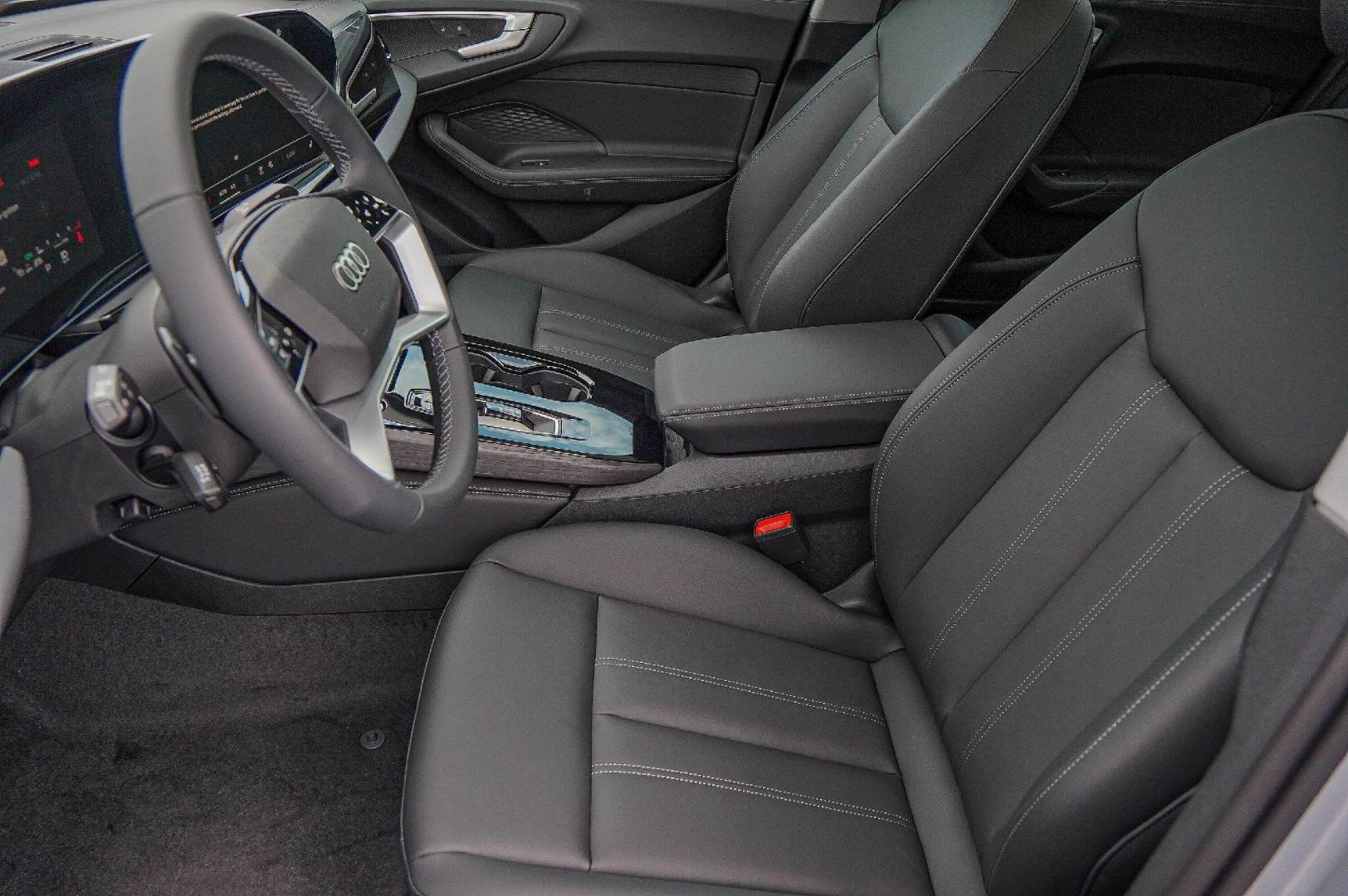 2025 Audi A5 Premium - Photo 9