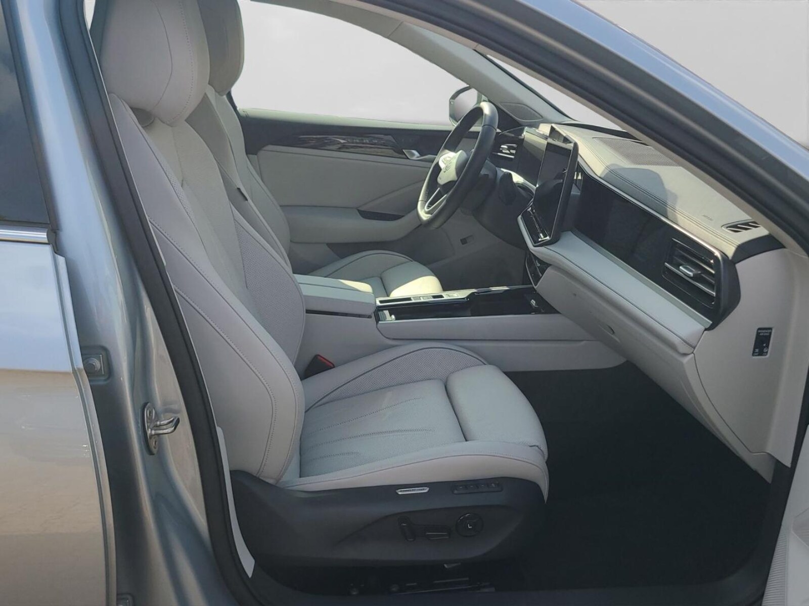 Volkswagen Passat – Bild 12