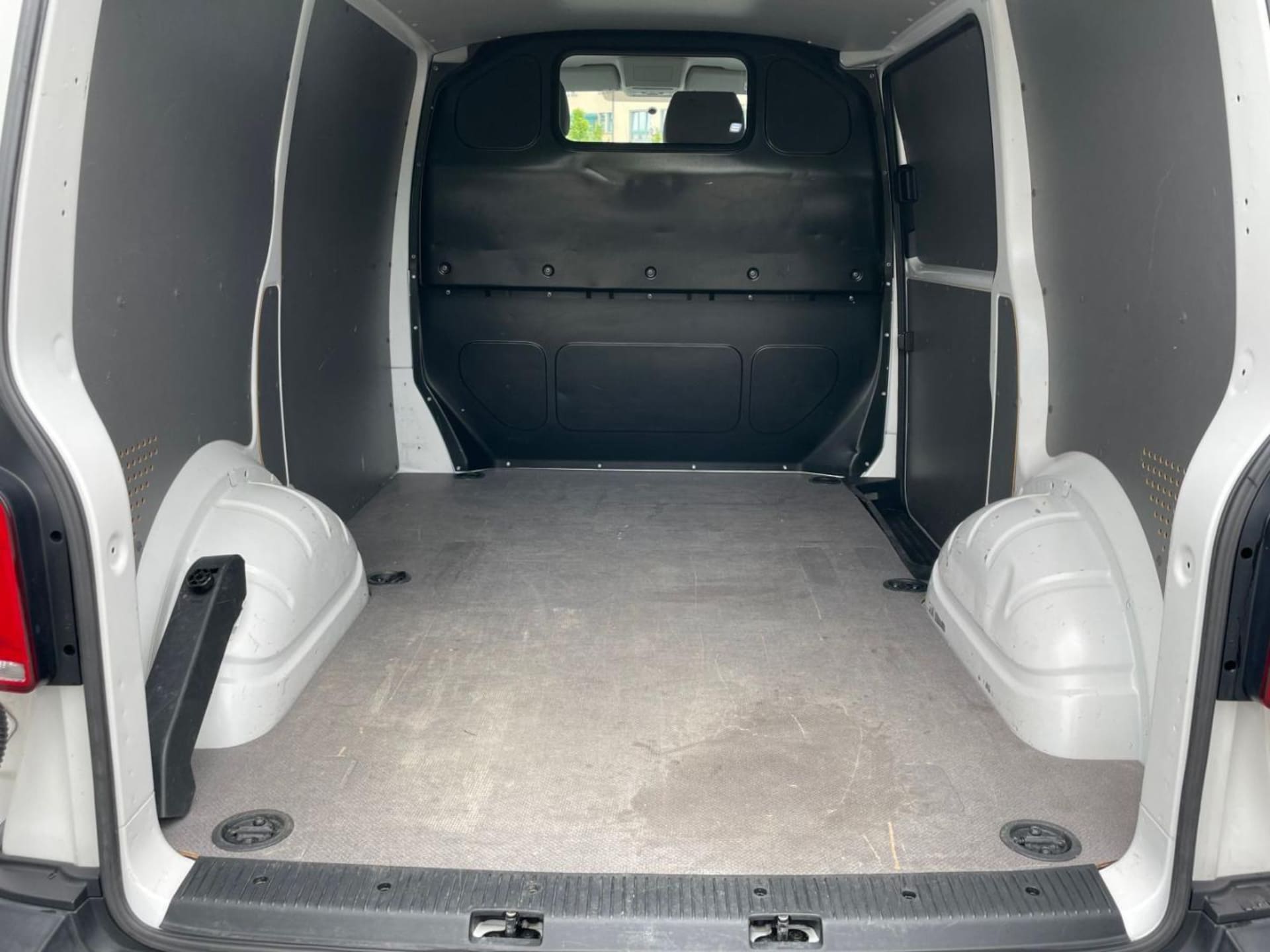 Volkswagen T6.1 Transporter Kasten kurzer Radstand