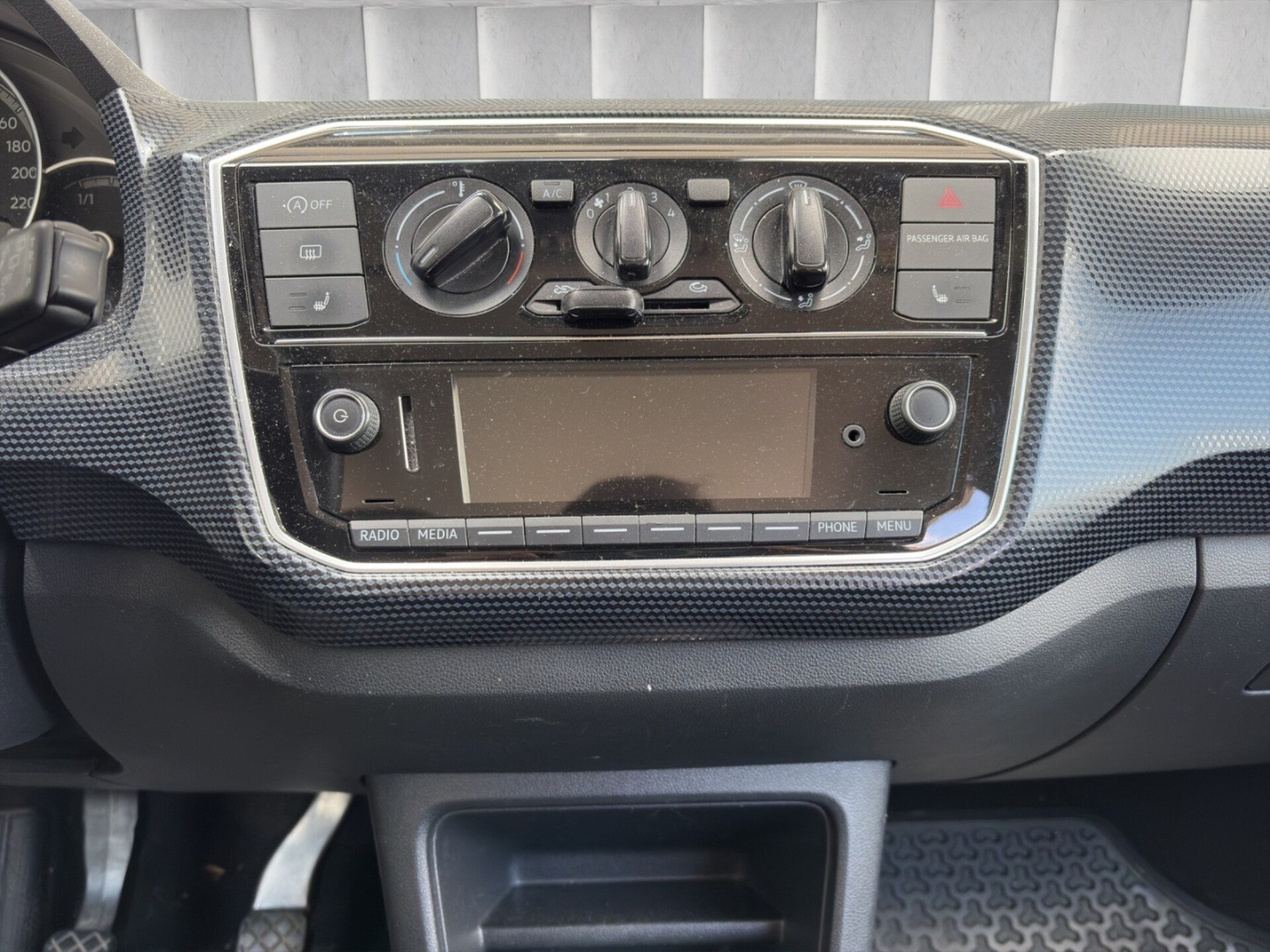 Volkswagen up! move up!