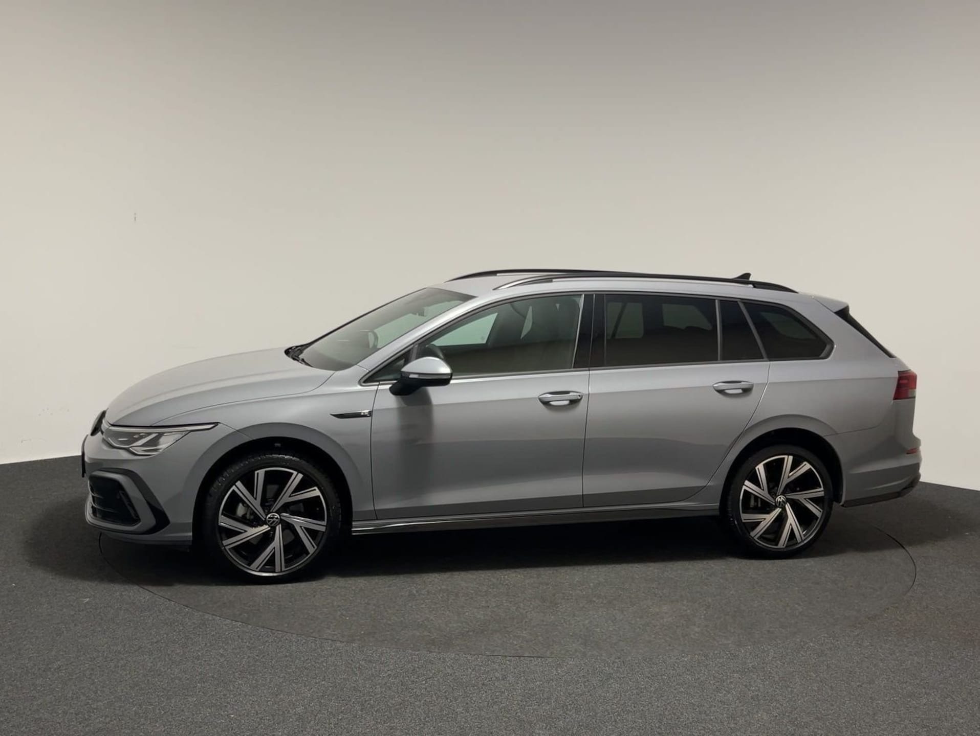 Volkswagen Golf Variant R-Line