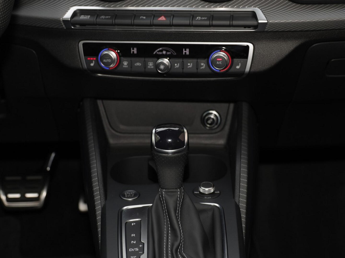 Bild über Audi Q2 S line 35 TDI S tronic - für weitere Informationen kontaktieren Sie den Audi Partner
