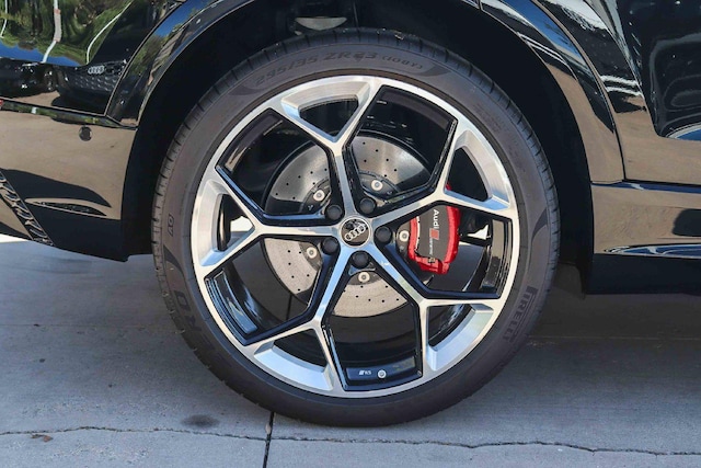 2026 Audi RS Q8 Base - Photo 8
