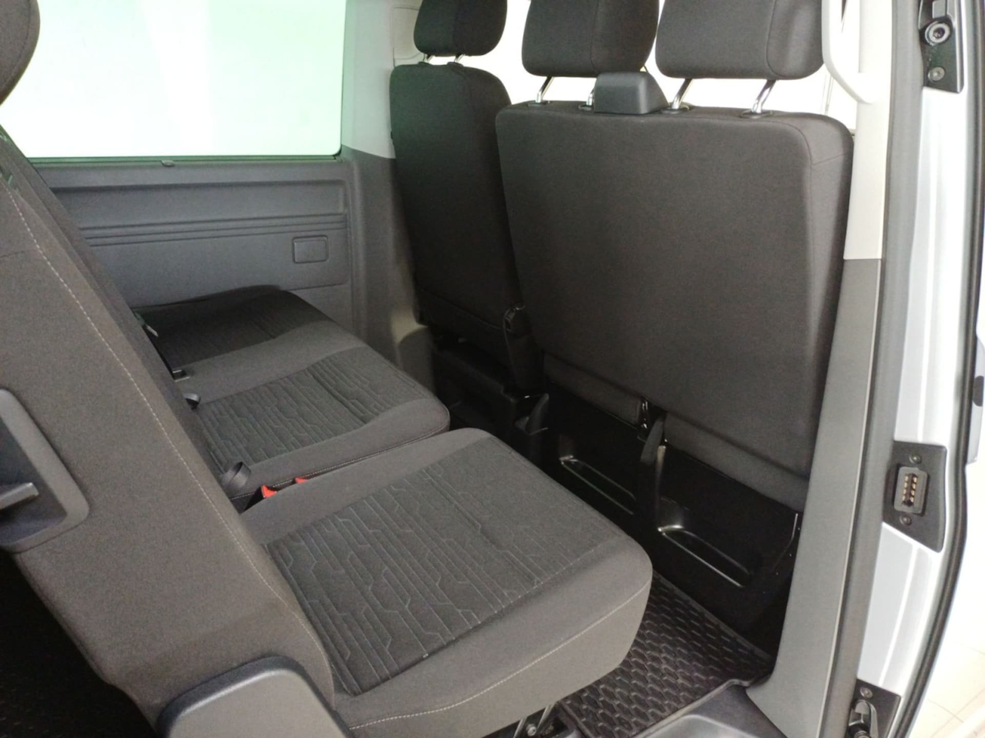 Volkswagen T6.1 Caravelle kurzer Radstand Comfortline