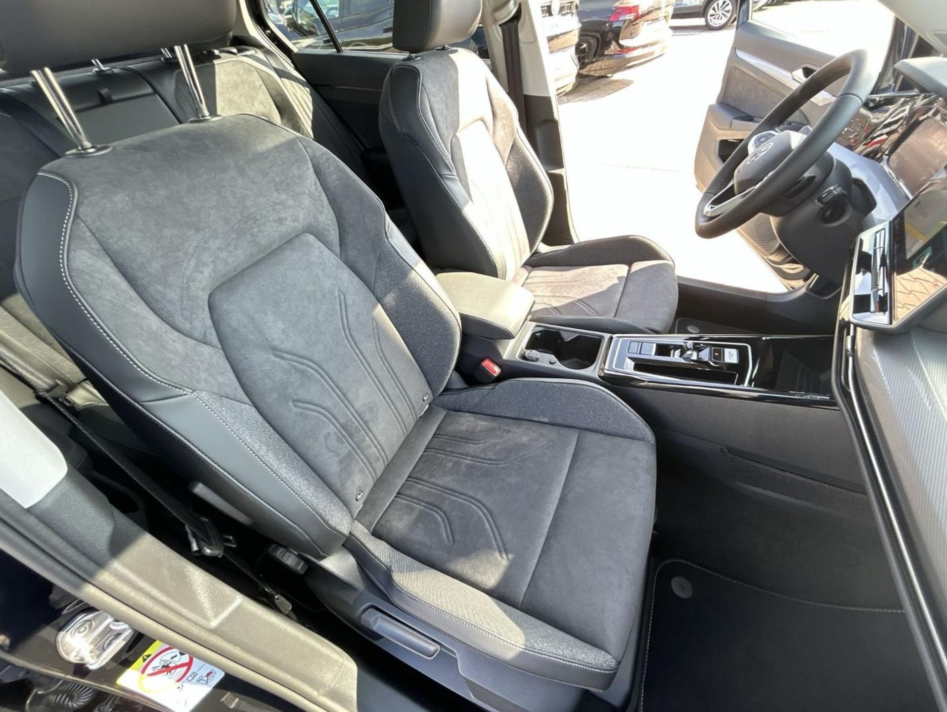 Volkswagen Golf Style