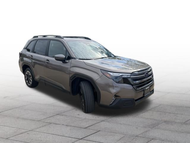 2025 Subaru Forester Premium's photo