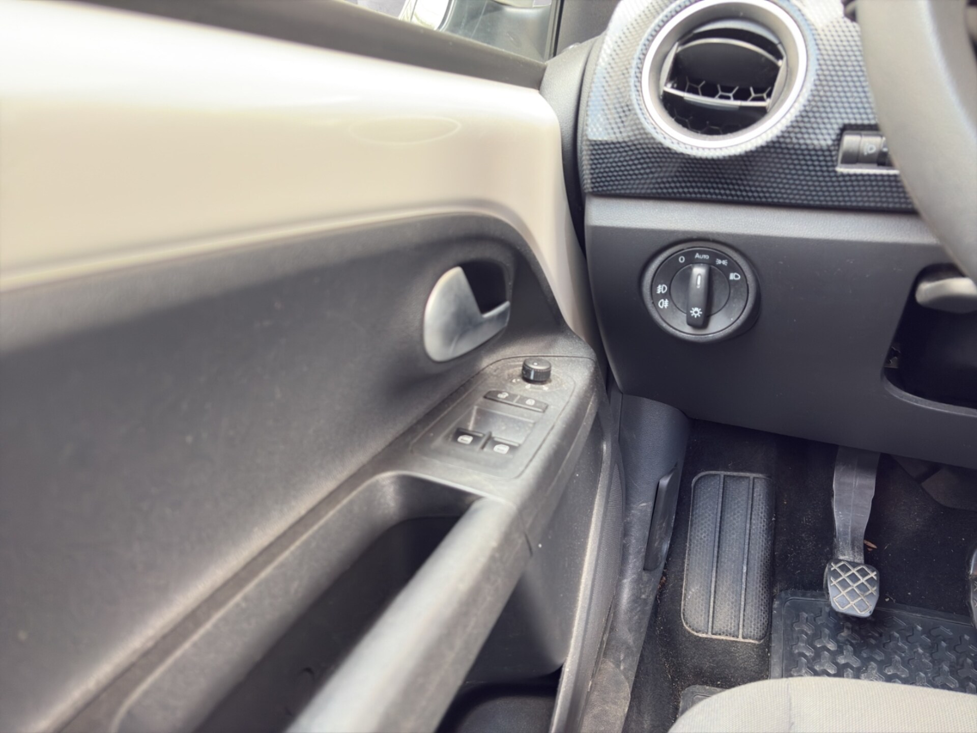Volkswagen up! move up!