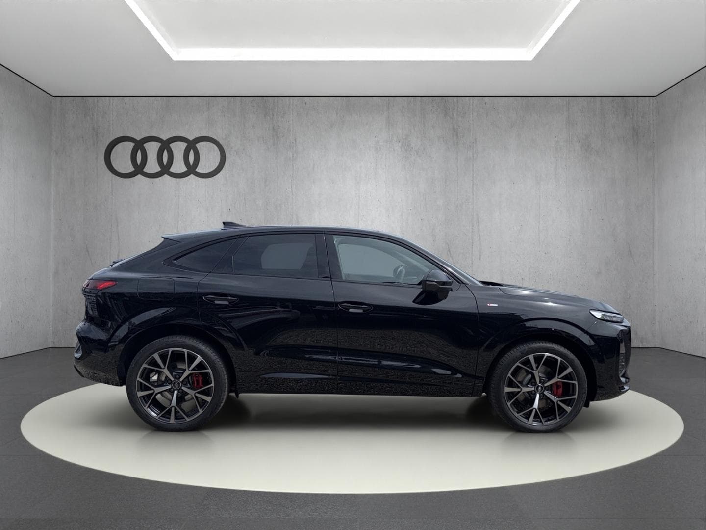 Bild über Audi Q3 Sportback TFSI quattro 195 kW S tronic - für weitere Informationen kontaktieren Sie den Audi Partner