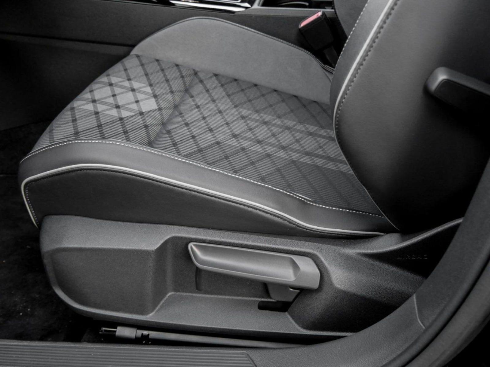 Volkswagen Golf Variant – Bild 16