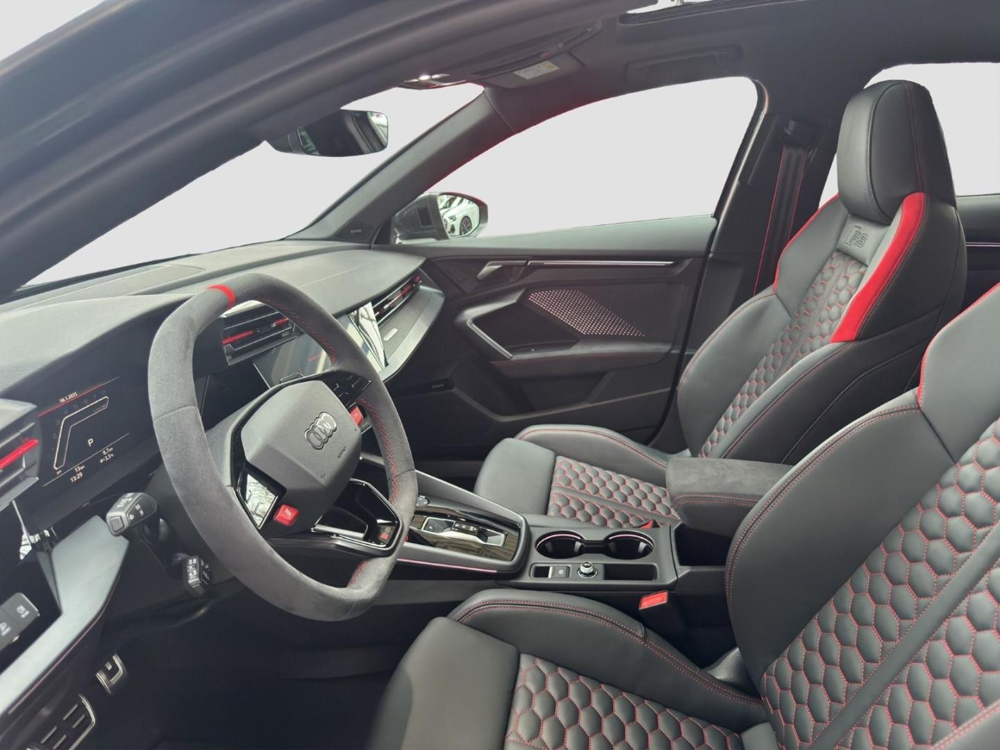 Image about Audi RS 3 Sportback TFSI quattro S tronic