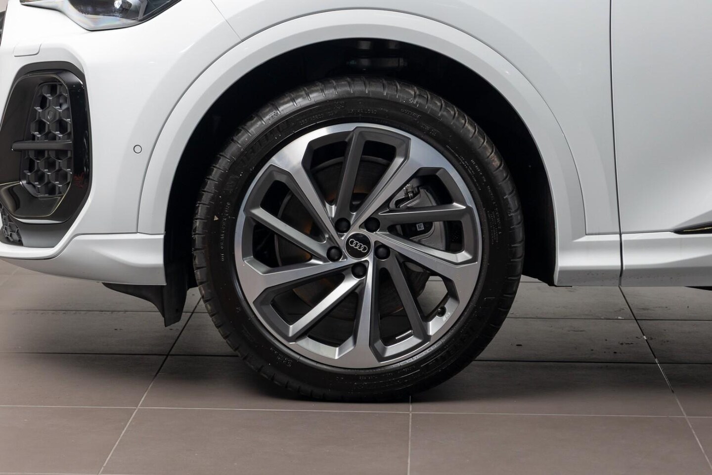 Image about Audi Q5 Sportback TDI quattro 150 kW
