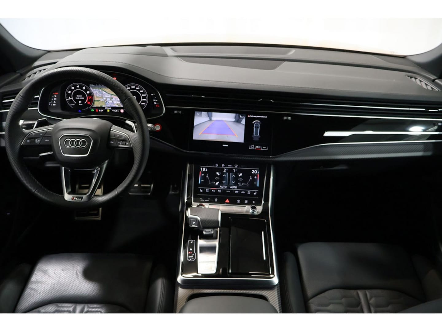 Bild über Audi RS Q8 SUV TFSI quattro 441 kW tiptronic - für weitere Informationen kontaktieren Sie den Audi Partner