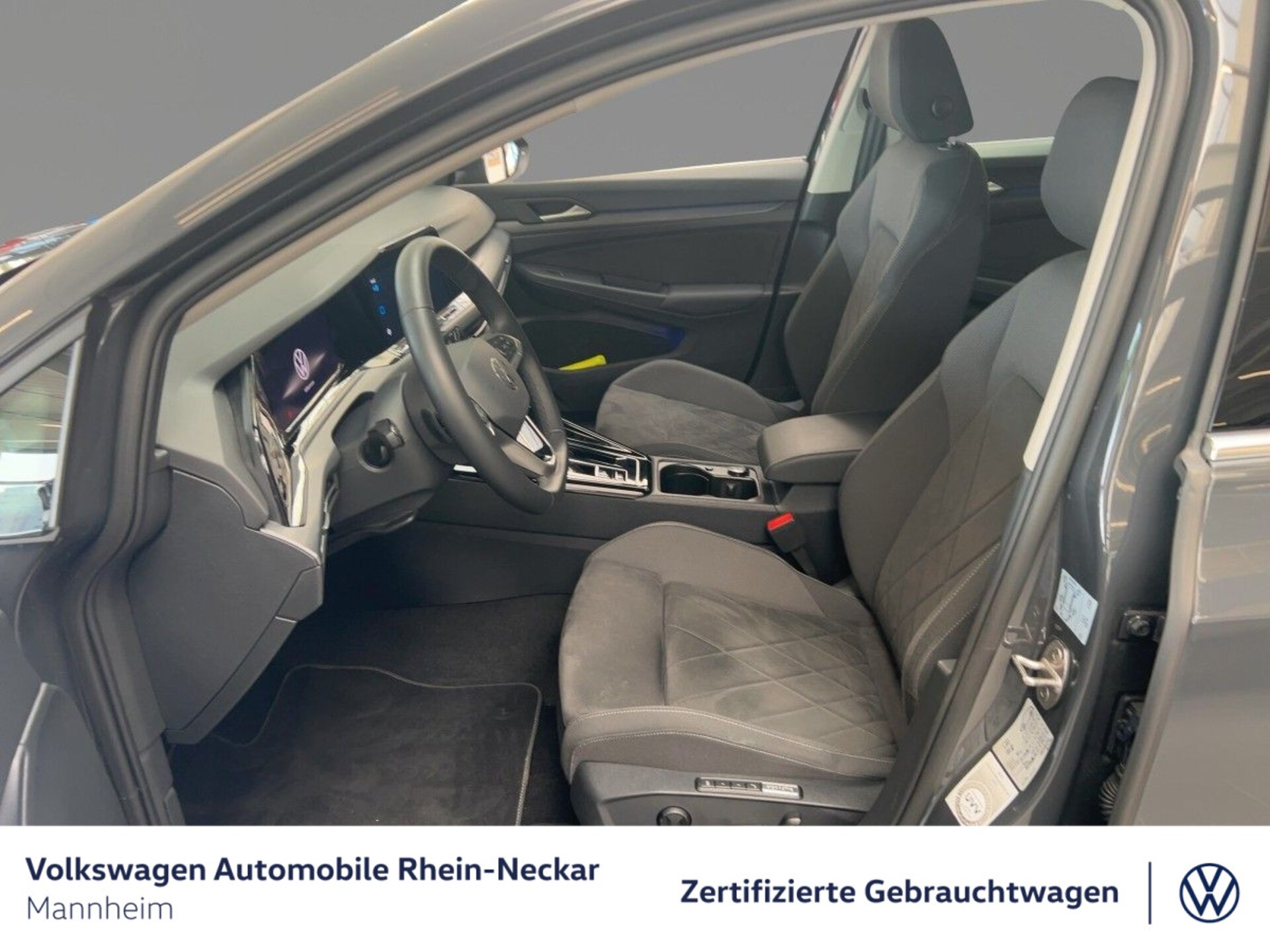 Volkswagen Golf Style