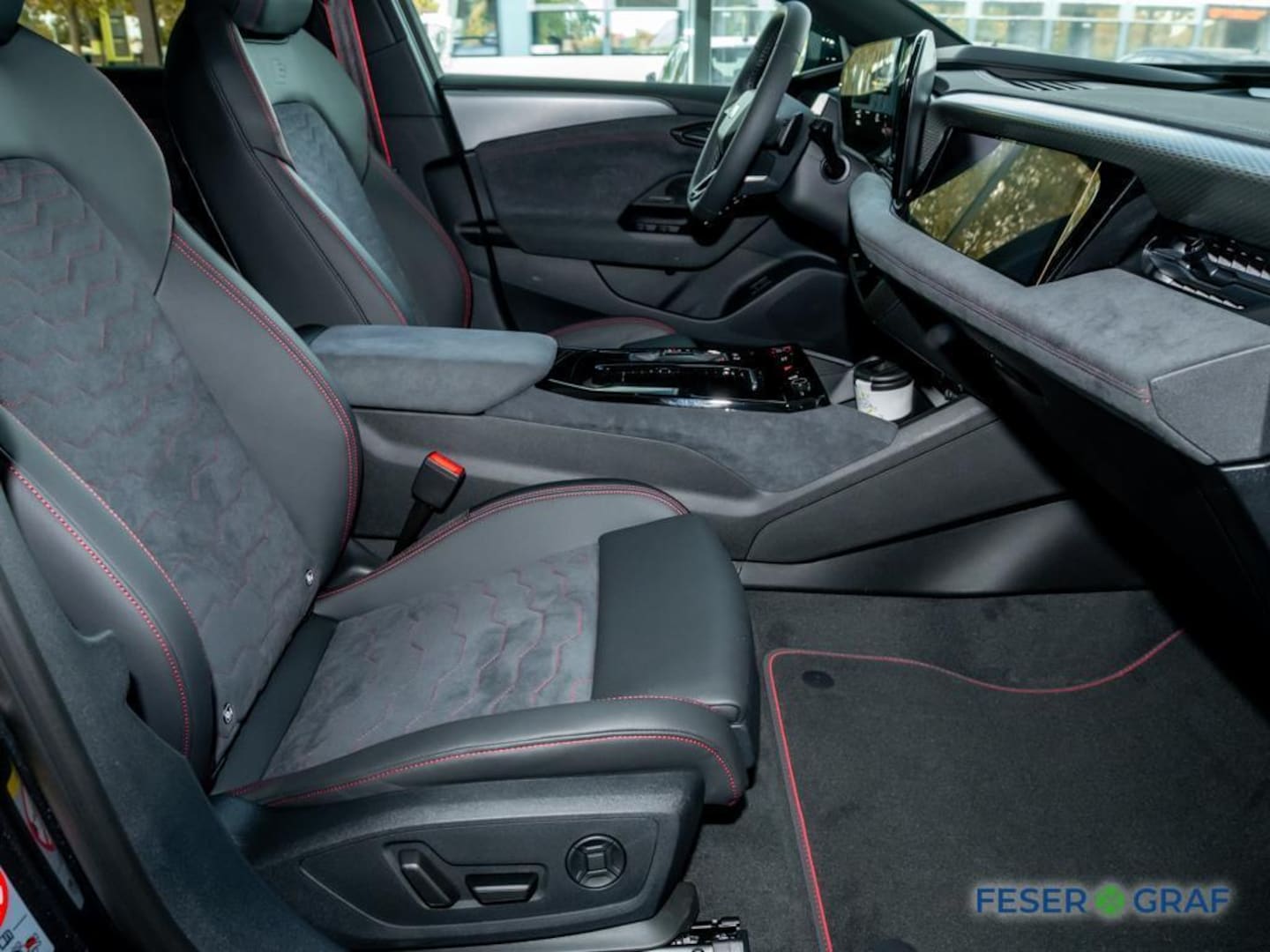 Bild über Audi A6 Avant e-tron S line business e-tron performance 270 kW - für weitere Informationen kontaktieren Sie den Audi Partner