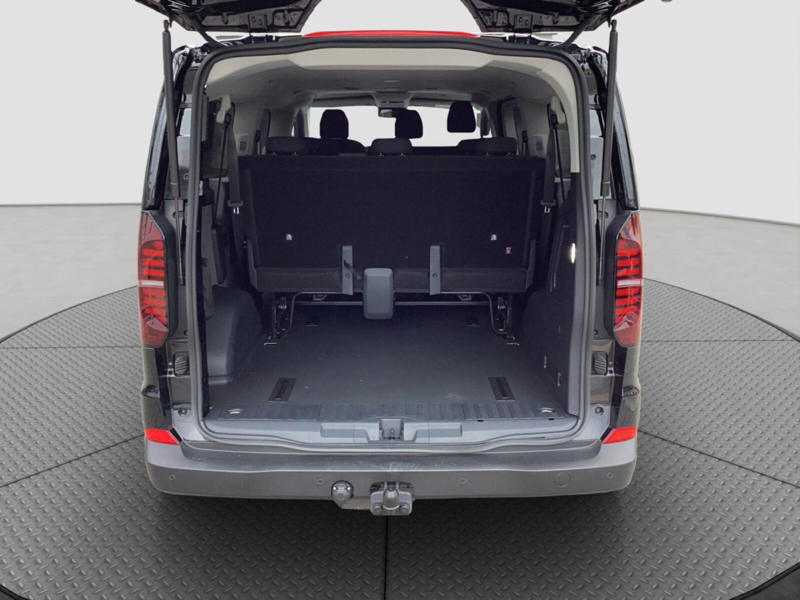Volkswagen Transporter Kombi langer Radstand – Bild 9