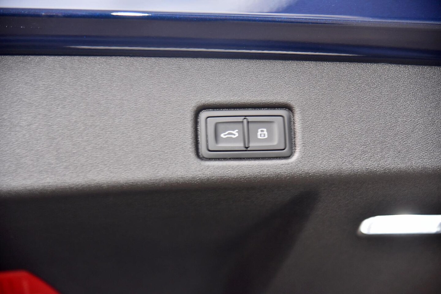 Image about Audi Q5 SUV e-hybrid quattro S tronic