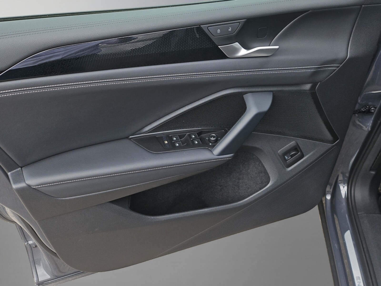 Volkswagen Tiguan – Bild 13