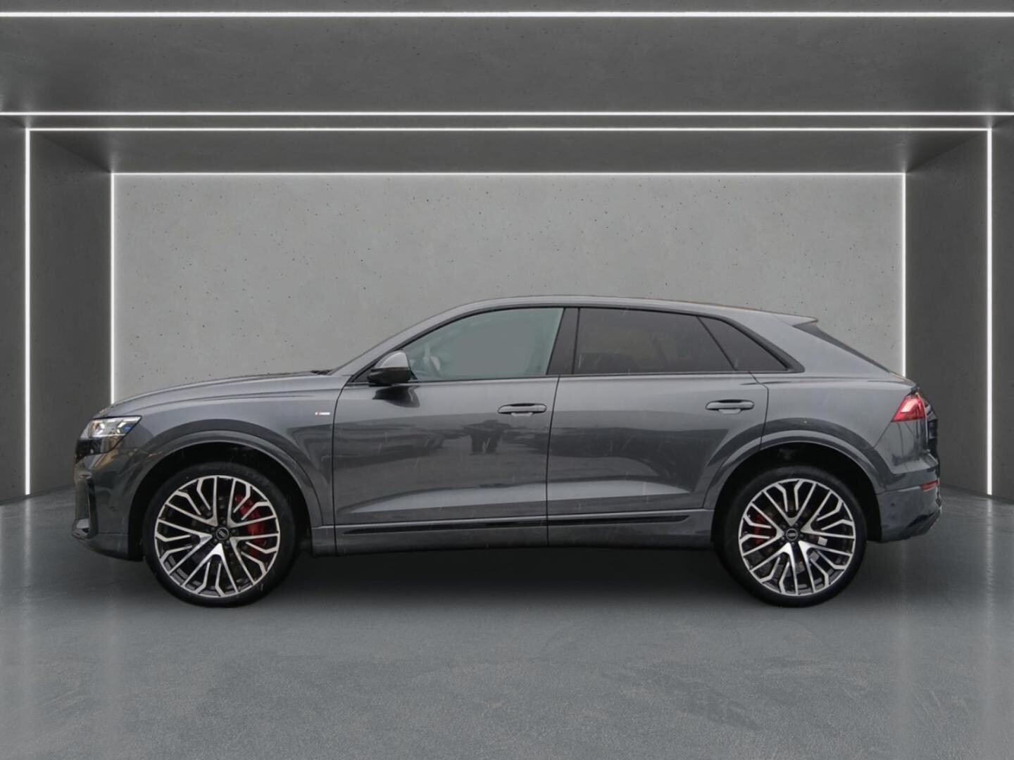Bild über Audi Q8 SUV S line business TDI quattro 210 kW tiptronic - für weitere Informationen kontaktieren Sie den Audi Partner