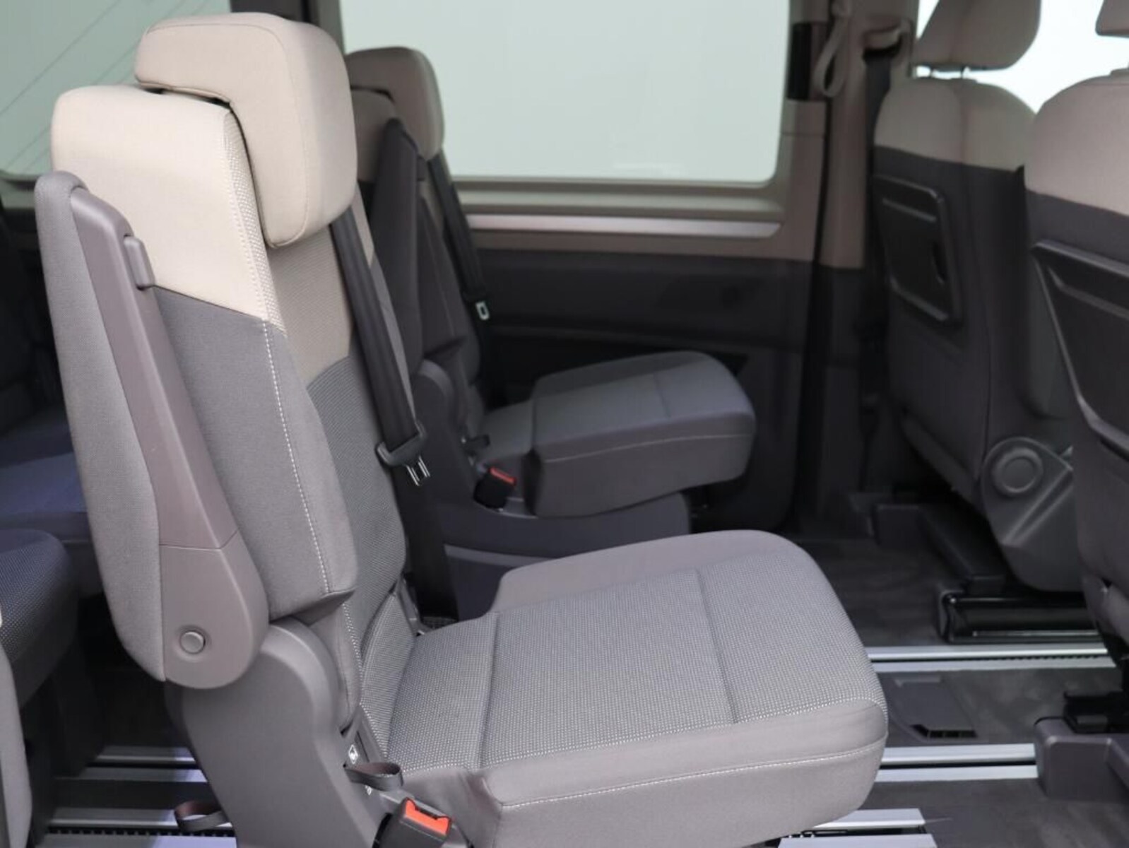 Volkswagen Multivan – Bild 8